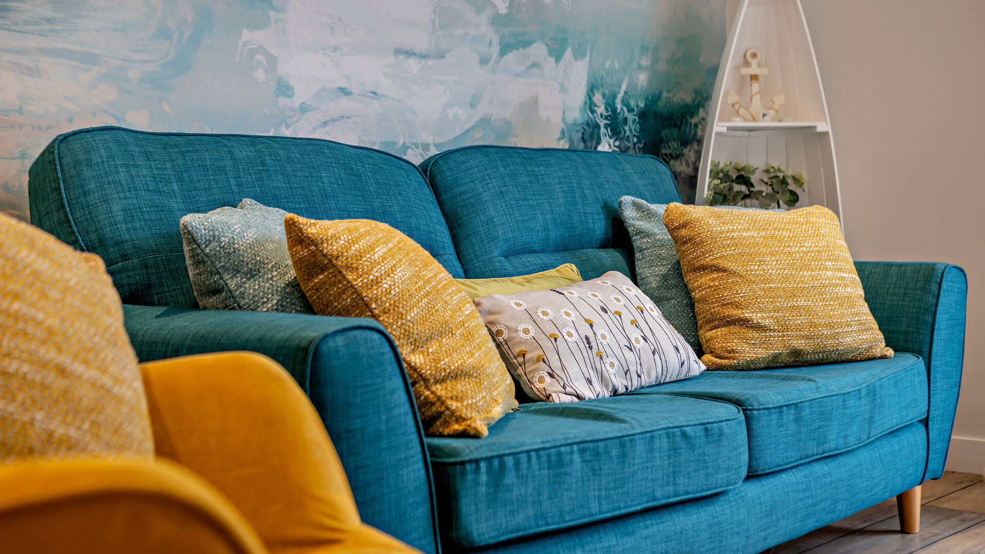 sofas in the lounge at Pebbleridge apartment